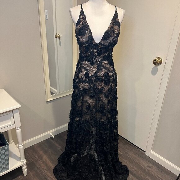 Xscape Black Floral Applique Gown with Nude Slip, Size 4 - Picture 1 of 15